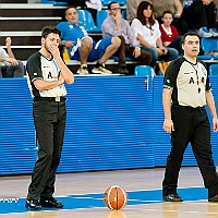 99-12-arbitri.jpg